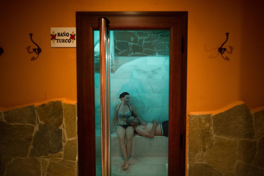 Apartamentos La Venta Del Charco Cardeña Rum bild